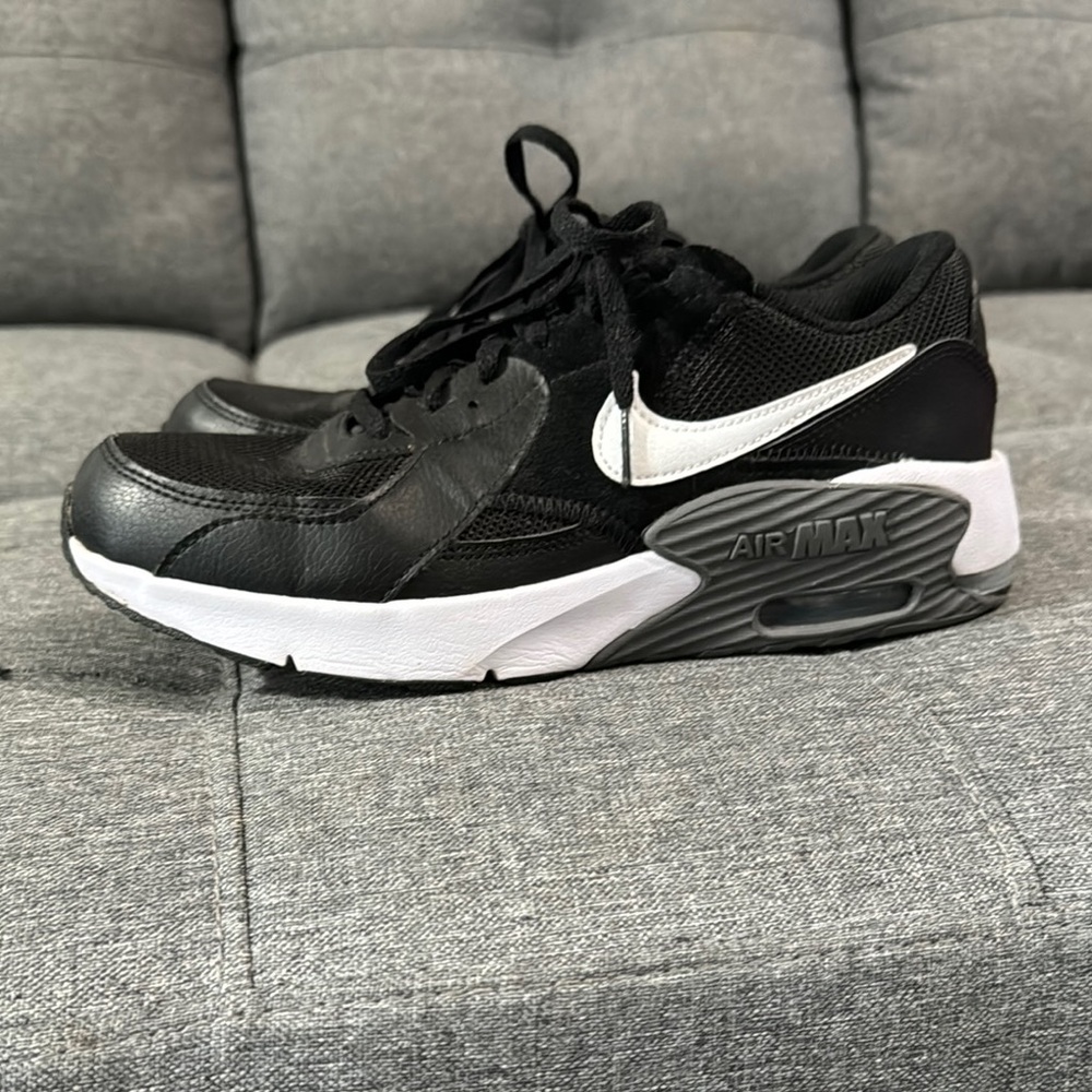Nike Air Max Black and White Athletic Shoes